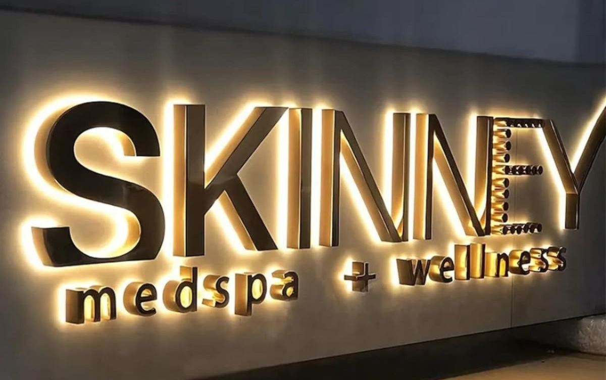 LETRAS DE ALUMINIO
DORADAS 3D